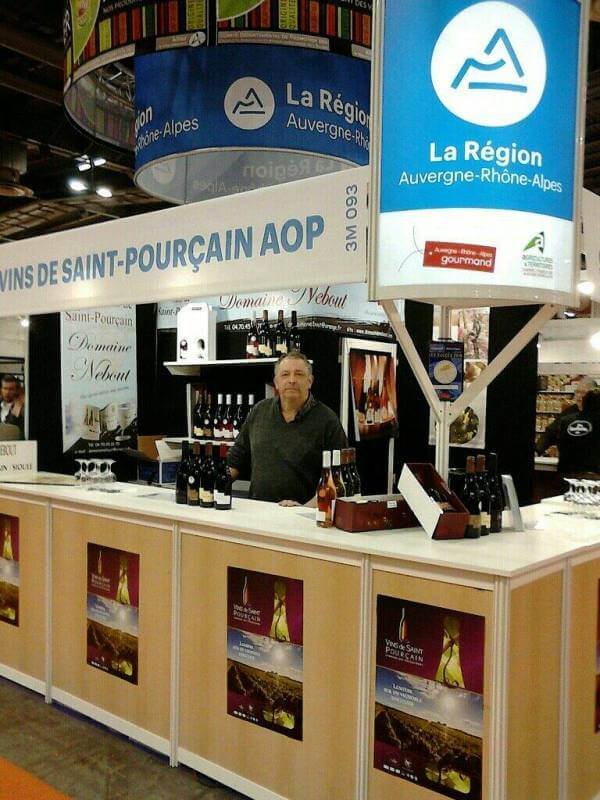 238-02 Salons Domaine Nebout Vins Saint pourcain Allier Auvergne