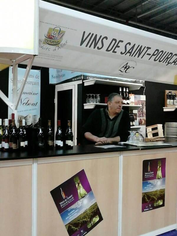 237-03 Salons Domaine Nebout Vins Saint pourcain Allier Auvergne